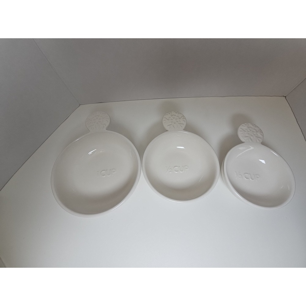Hallmark Snowflake Nesting‎ Ceramic Measuring Cups Set Of 3 - Picture 2 of 14